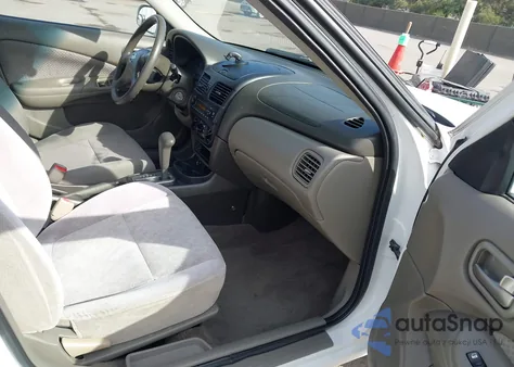 2005 Nissan Sentra 1.8S z USA, uszkodzony, nr VIN 3N1CB51D65L553805